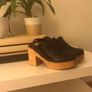 Charlotte stone “Bonnie” clog size 9